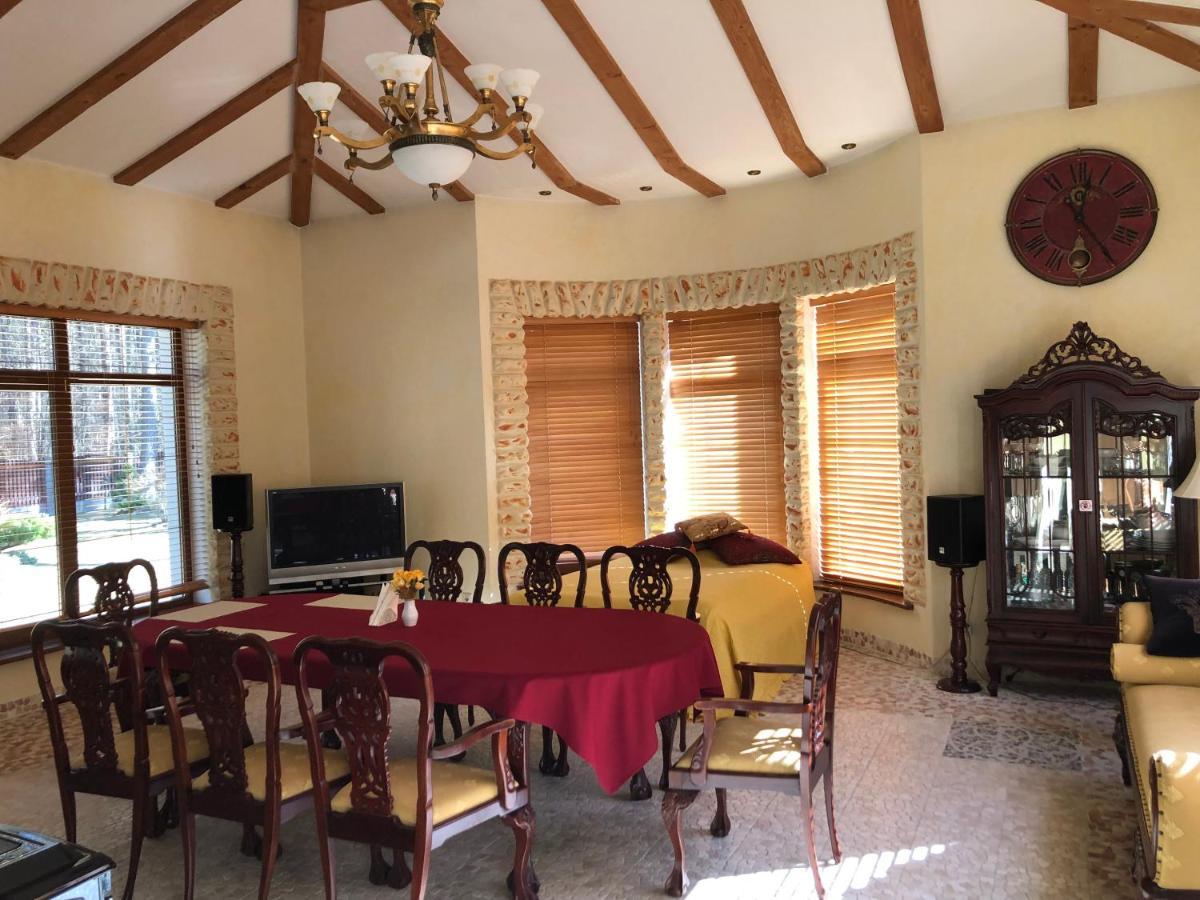 Guests House With Amazing Pool And Sauna Babīte Εξωτερικό φωτογραφία